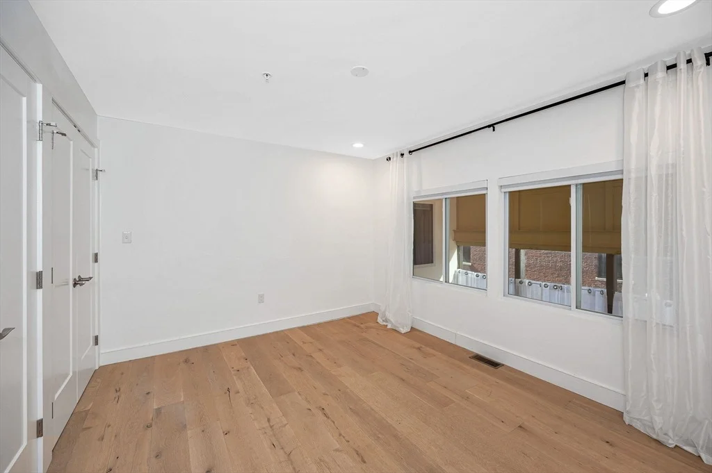 Photo of Unit 205 at 17 Kearney Sq