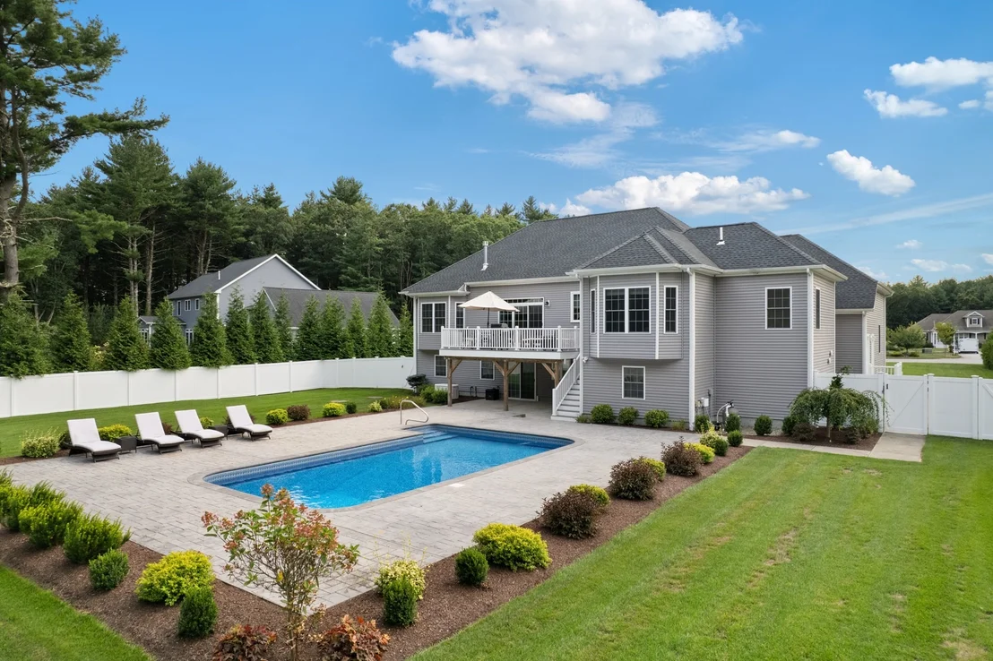 Photo of 14 Stone Ridge Dr