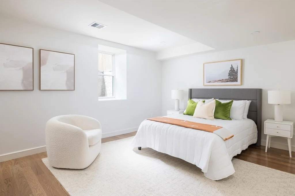Photo of Unit 1 at 21 Kent Square