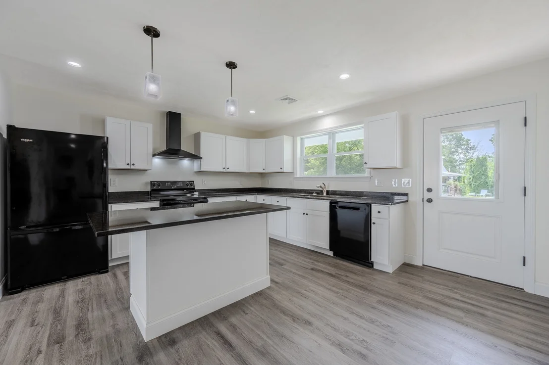 Photo of 109 Navy Yard Rd