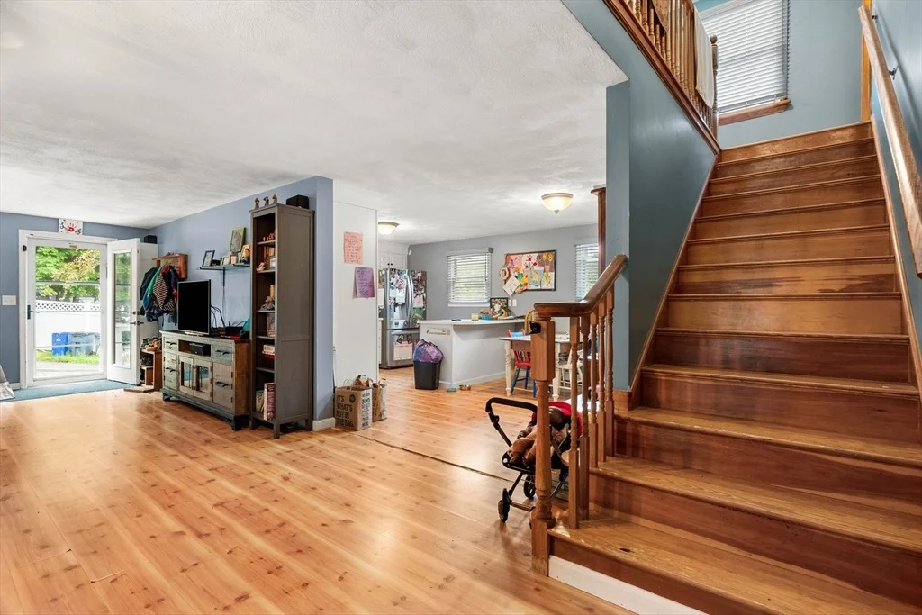 Photo of 8 Windsor Ln