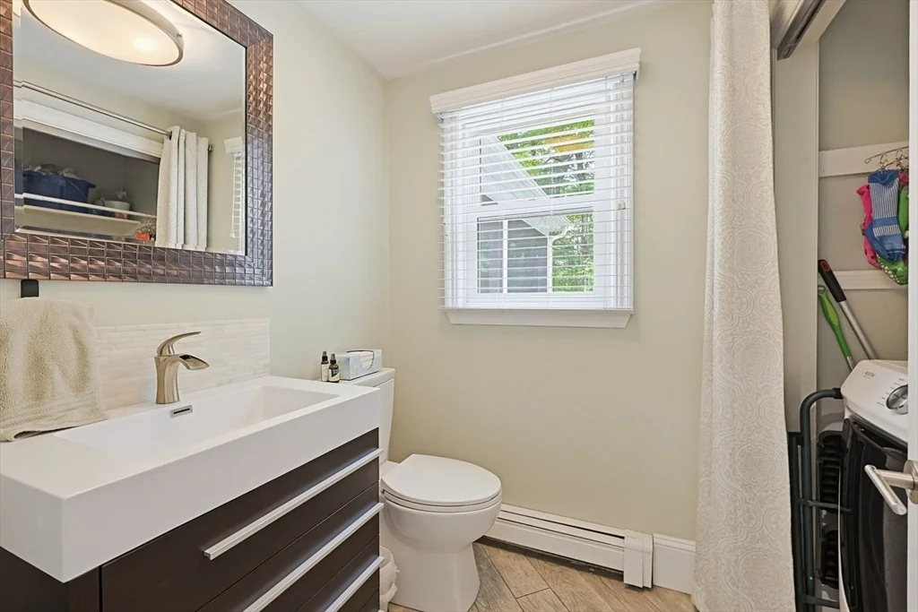 Photo of 1 Leone Ln