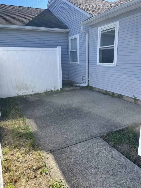 Photo of Unit Q15 at 49 Mitchell