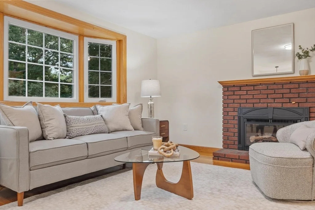 Photo of 156 Mill St