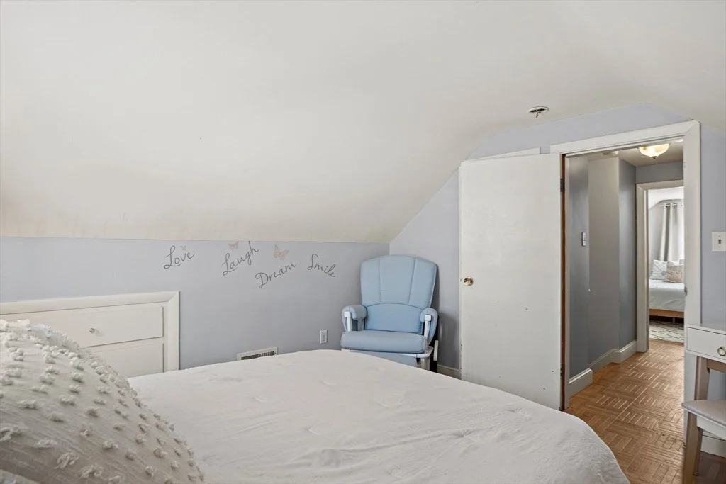 Photo of 1 Carpenter St