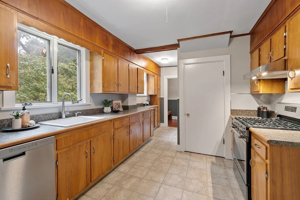 Photo of 128 Forest Street