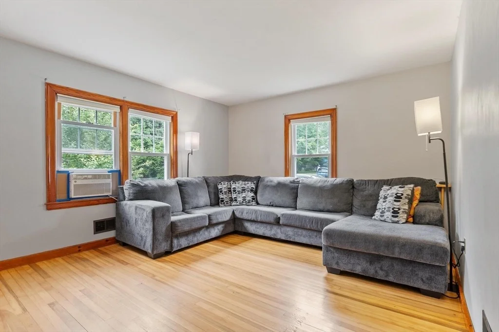 Photo of 35 Natick St