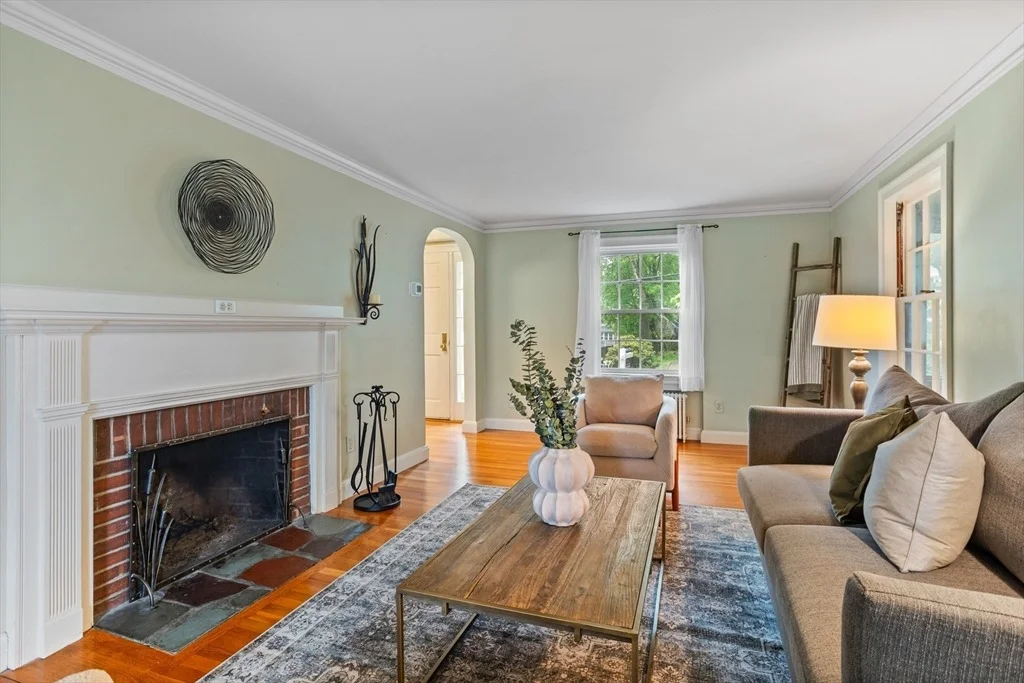 Photo of 168 Cedar Ave