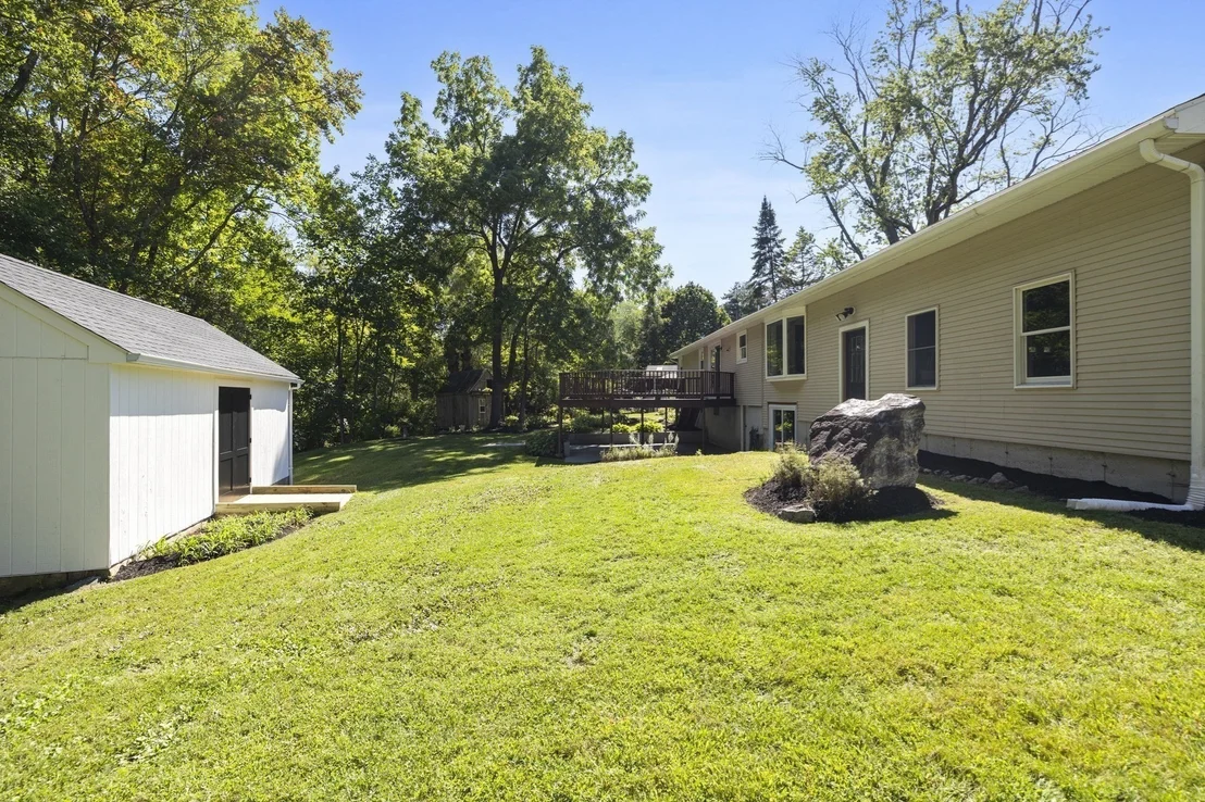 Photo of 146 Helen Dr