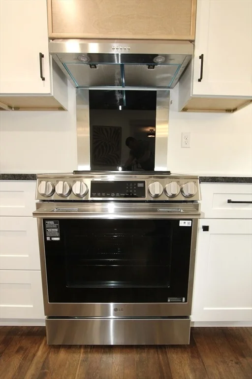 Photo of 7 Albemarle St