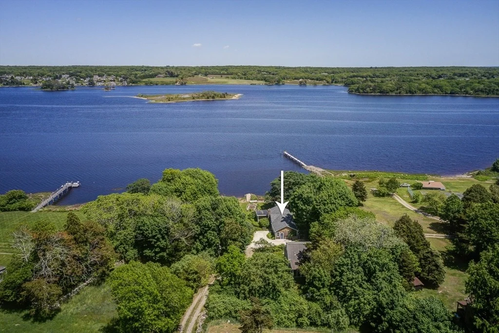Photo of 1518 Drift Road