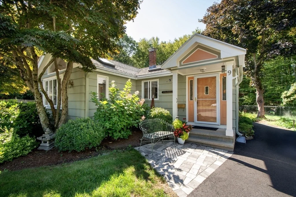 Photo of 9 Dennis Circle