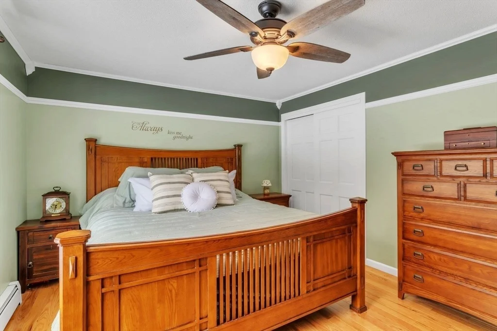 Photo of 11 Crystal Dr