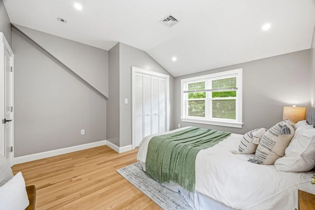 Photo of 63 Russell Rd