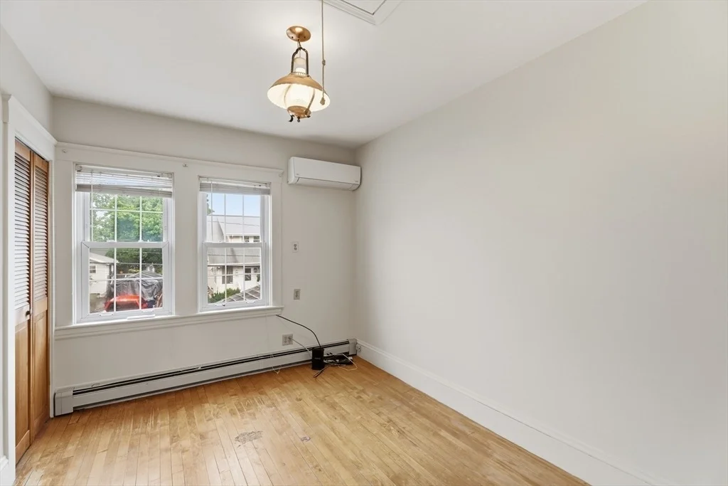 Photo of 16 Elmlawn Rd