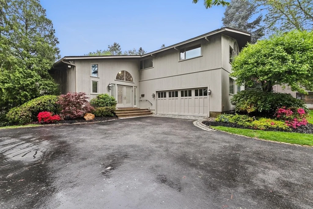 Photo of 25 Laurus Ln