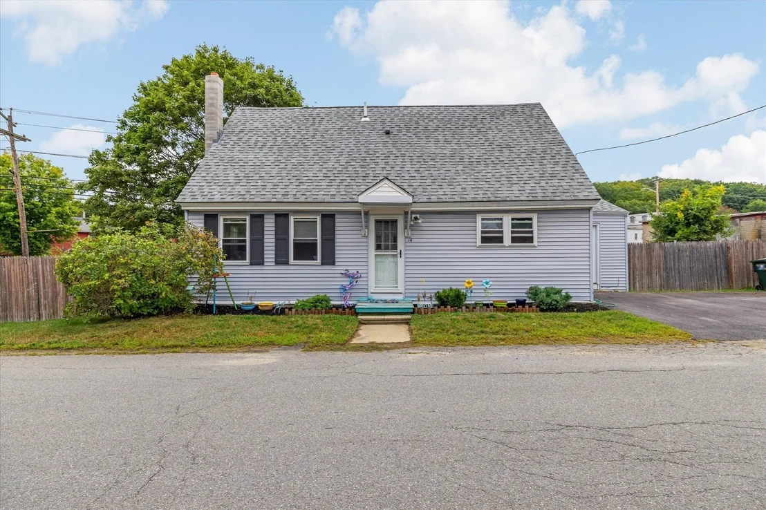 Photo of 14 Benjamin St