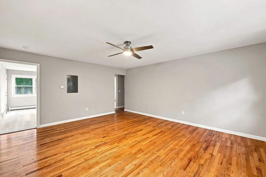 Photo of Unit C at 90 Colonial Cir