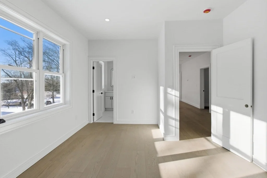 Photo of 58 Massasoit Ave