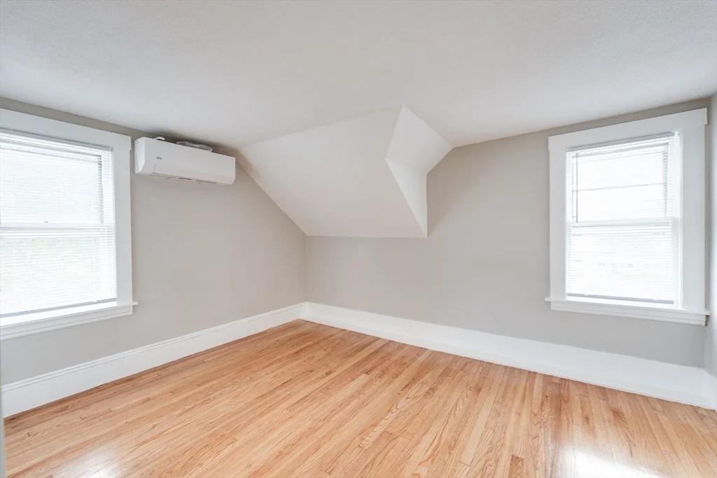 Photo of 257 Redlands Street