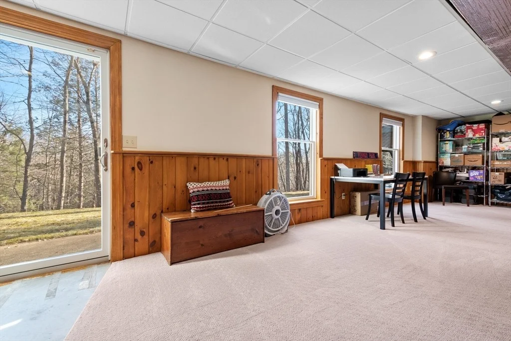 Photo of 25 Woodside Cir