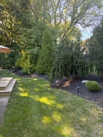 Photo of 39 Chevy Chase Rd