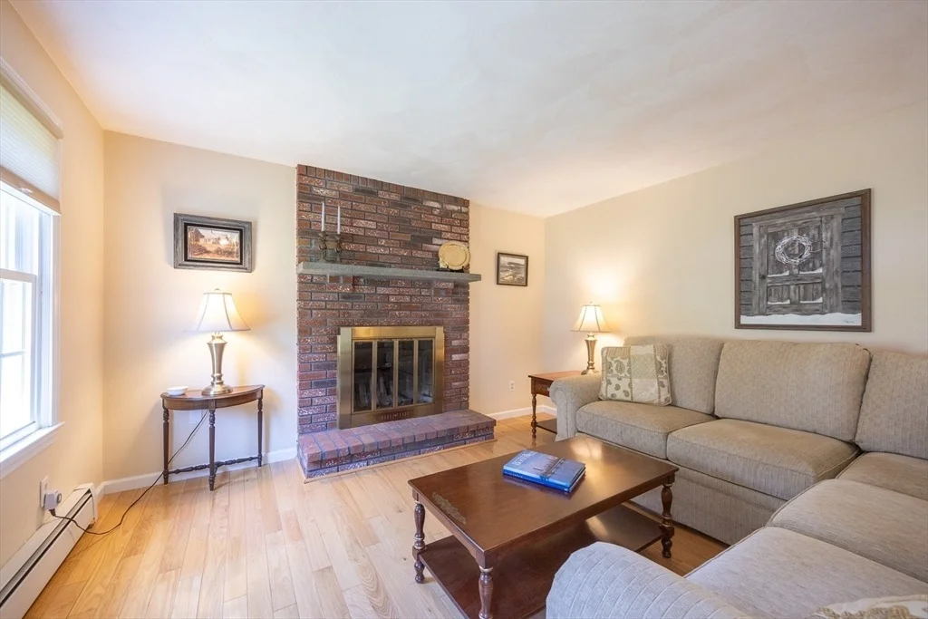 Photo of 165 Roundtop Rd