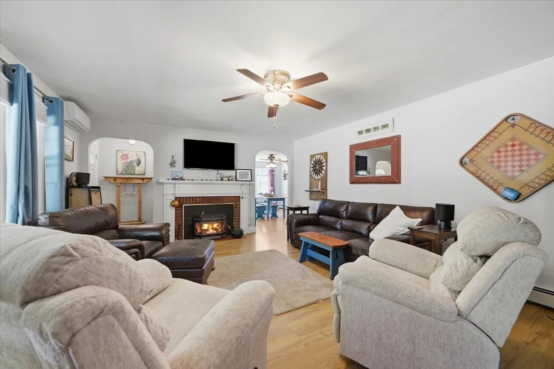 Photo of 131 Henry St