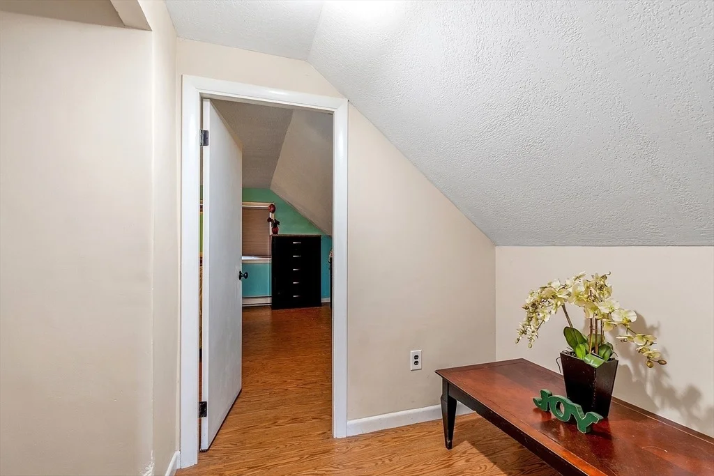 Photo of 31 Spring View Dr