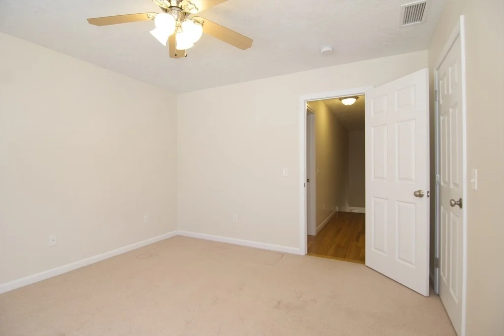 Photo of 114 Barrington Dr