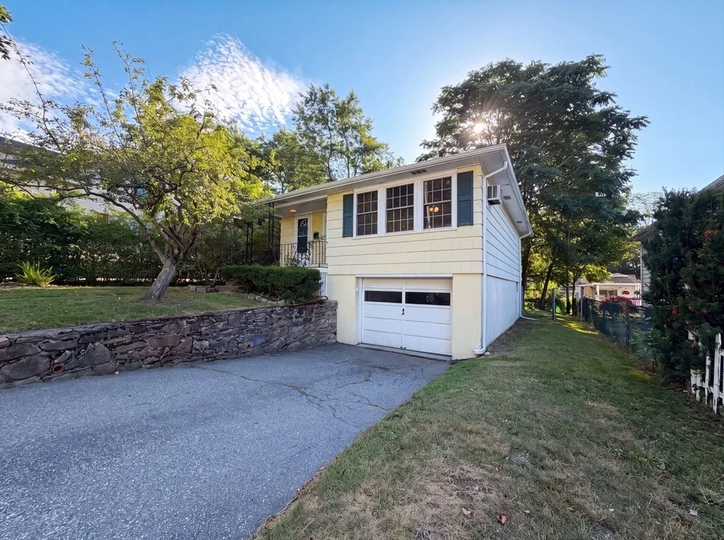 Photo of 17 Vineyard St