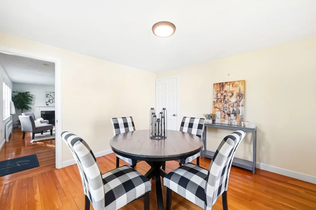 Photo of 6 Brookside Ave