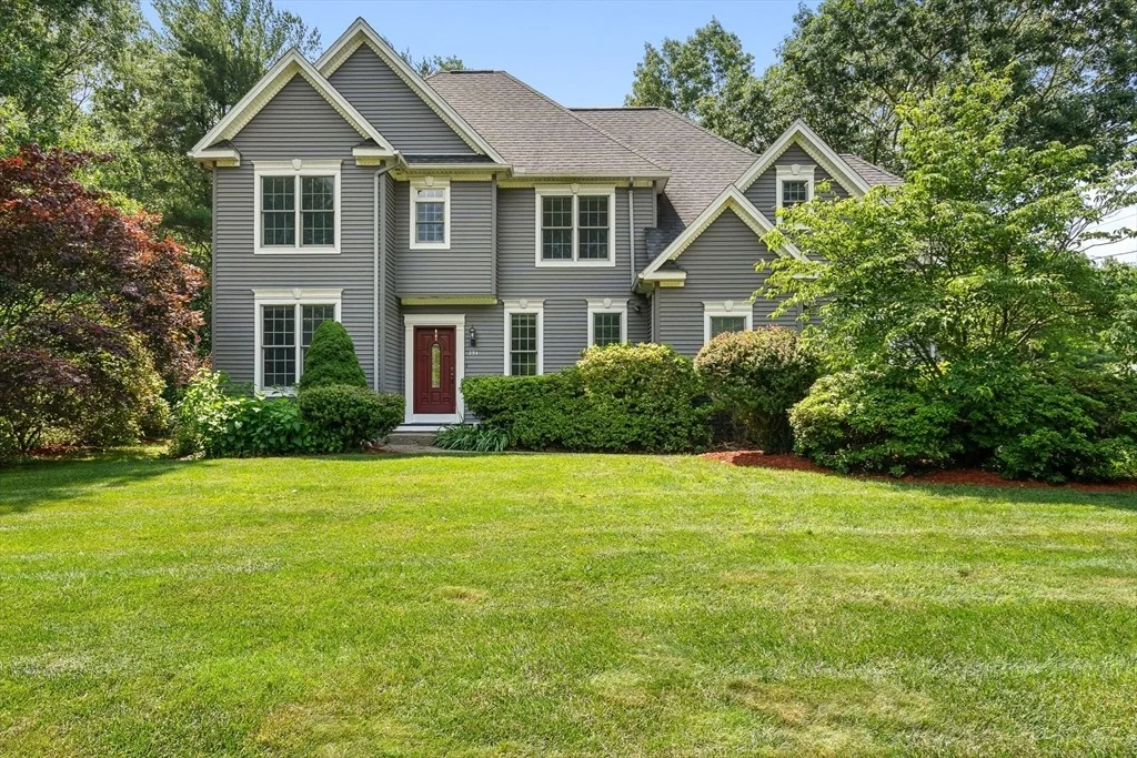 Photo of 294 Cardinal Way