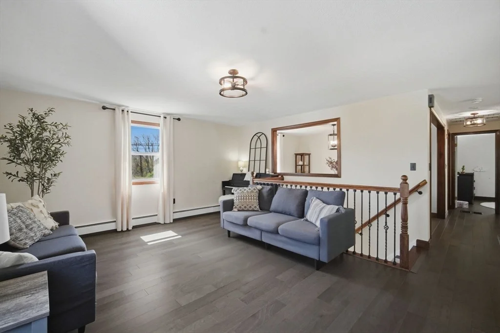 Photo of 563 Pochassic Rd.