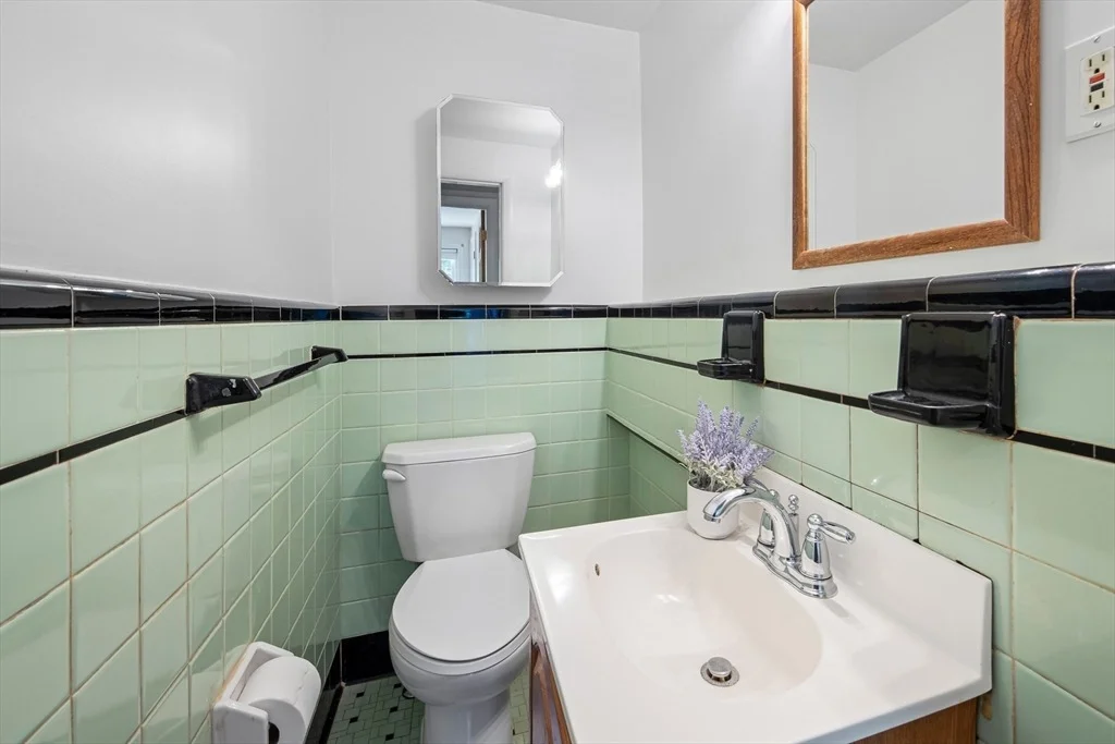 Photo of 38 Robinhood Rd