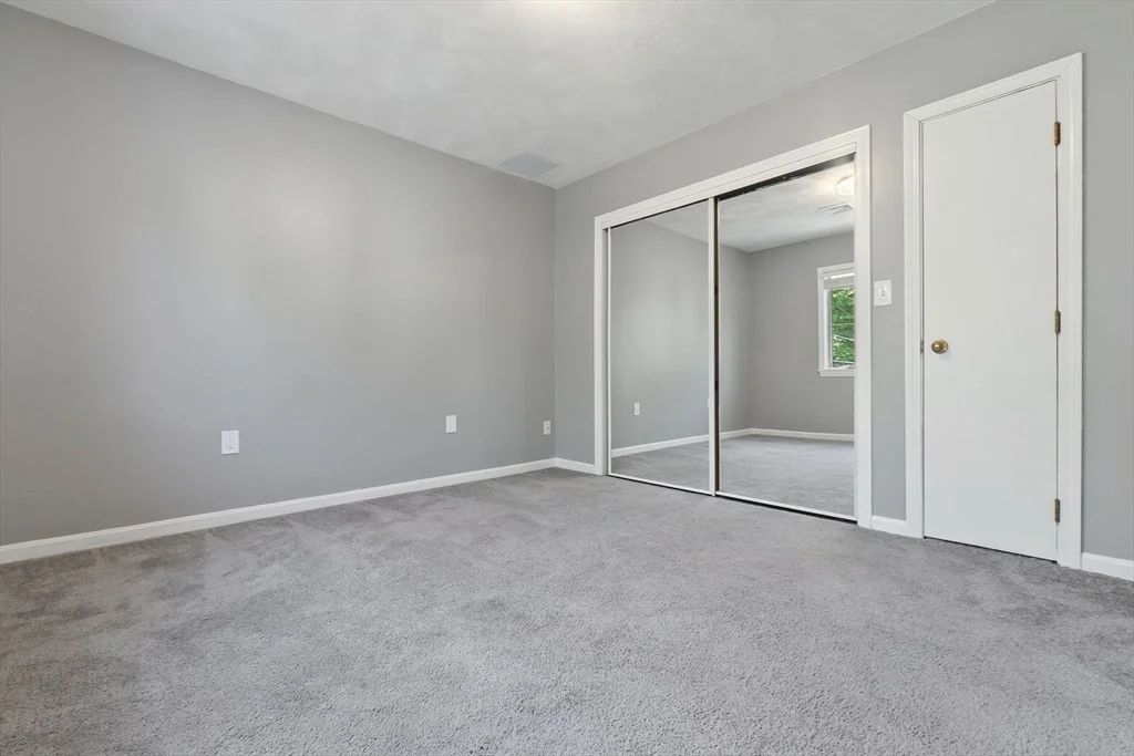 Photo of 194 Springvale Ave