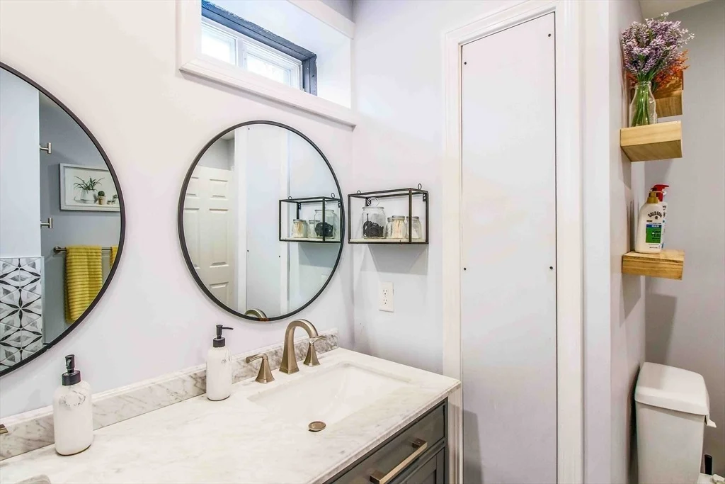 Photo of 267 Canton St