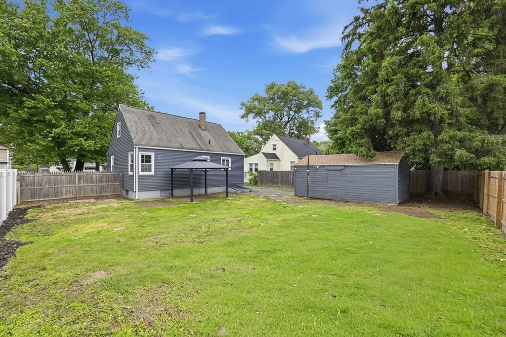 Photo of 111 Breckwood Blvd