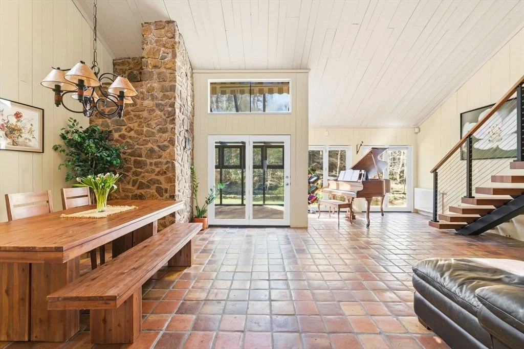 Photo of 40 Kennel Hill Drive
