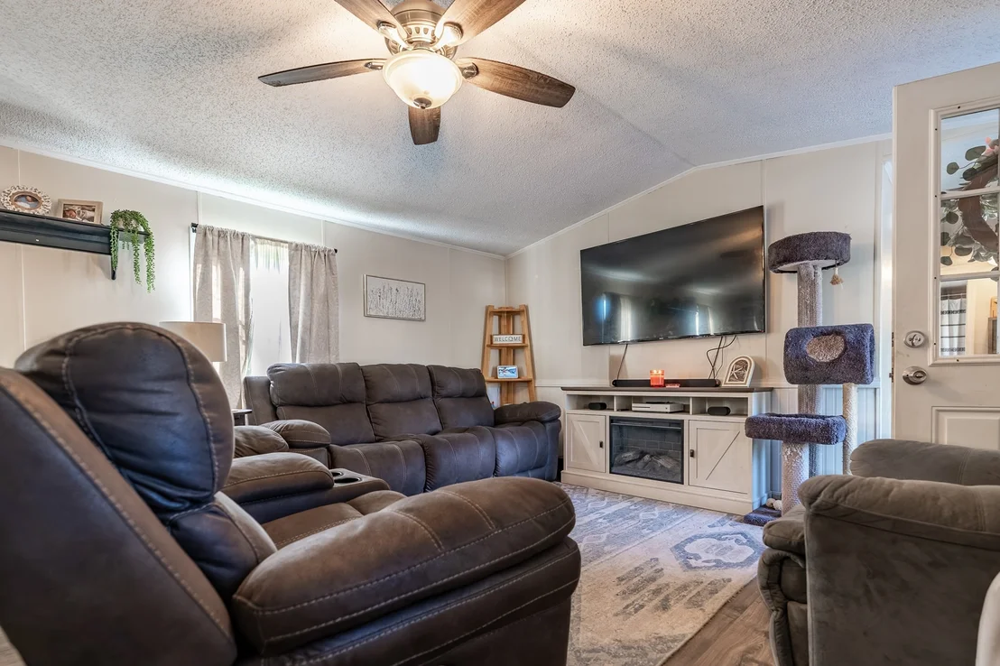 Photo of 75 Kristen Ln