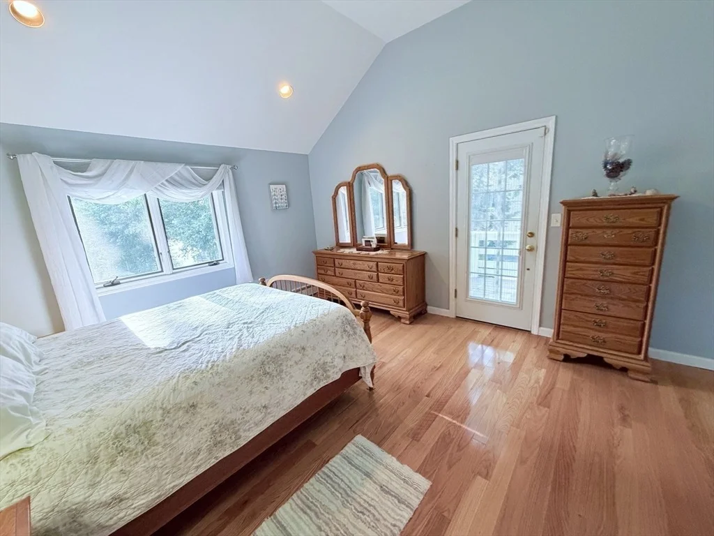 Photo of 11 Cove Dr