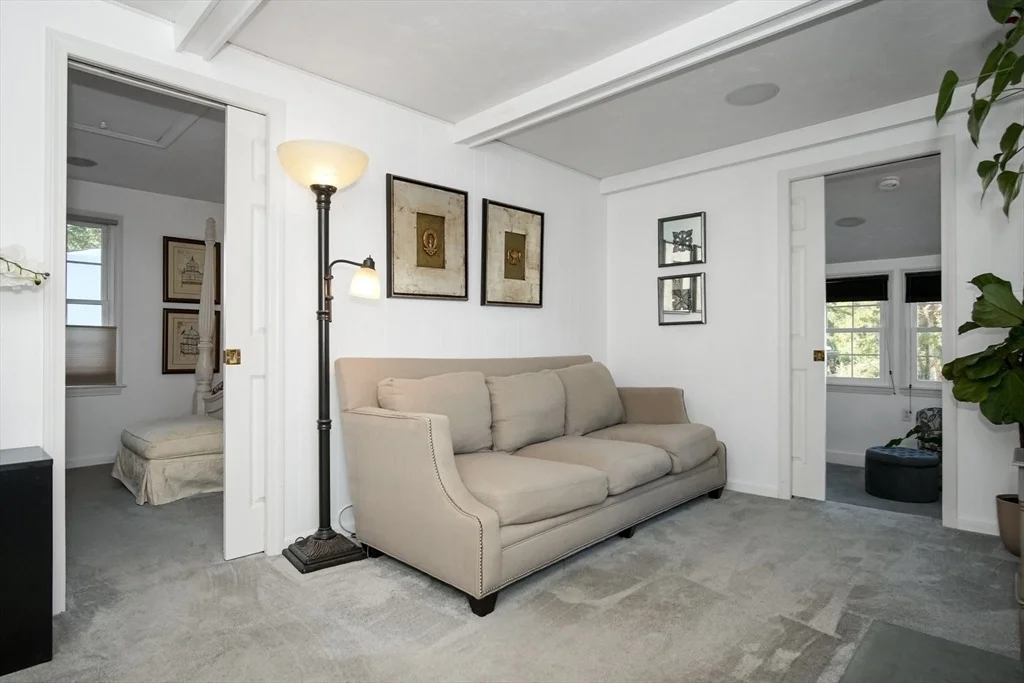 Photo of 77 Circuit Ave