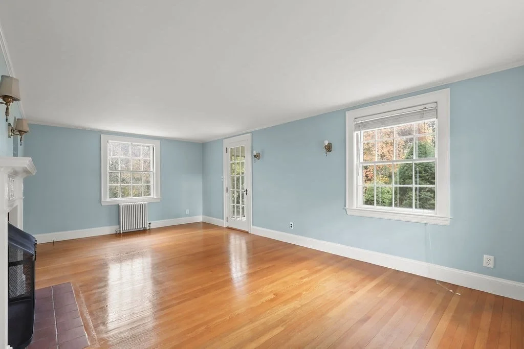 Photo of 1297 Old Worcester Rd