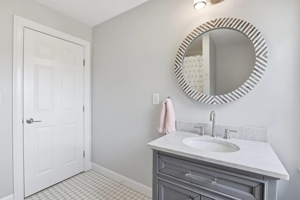 Photo of 7 Howe St