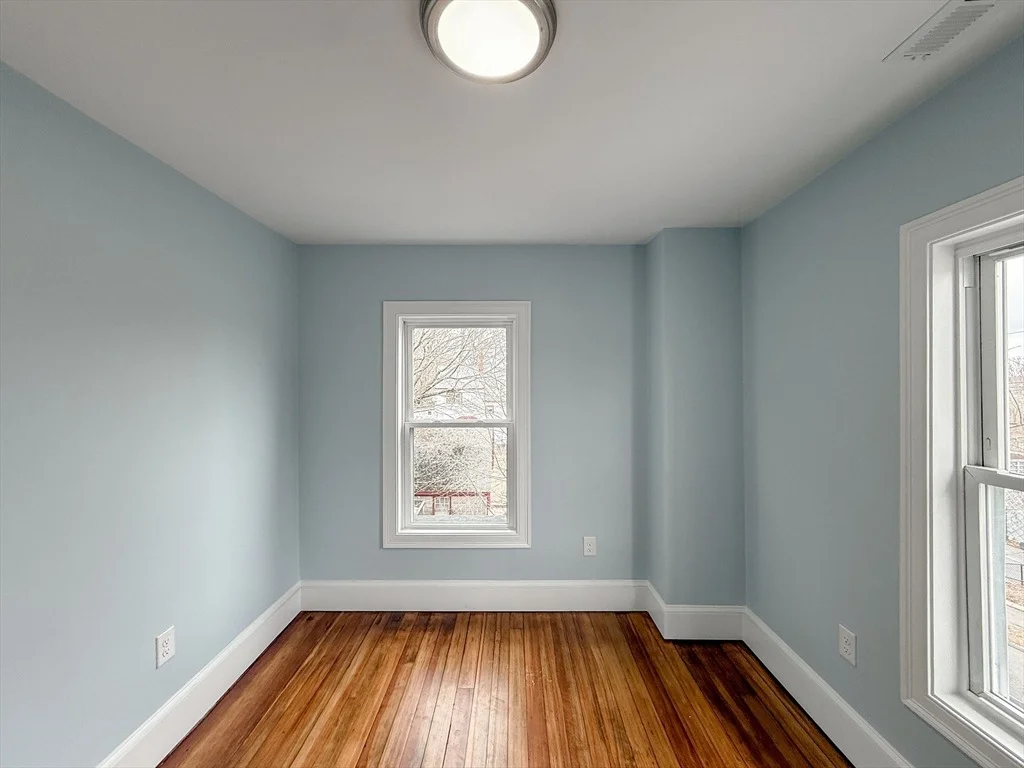 Photo of 463 Central St