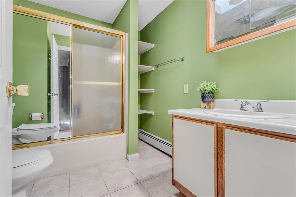 Photo of 46 Vincent Cir