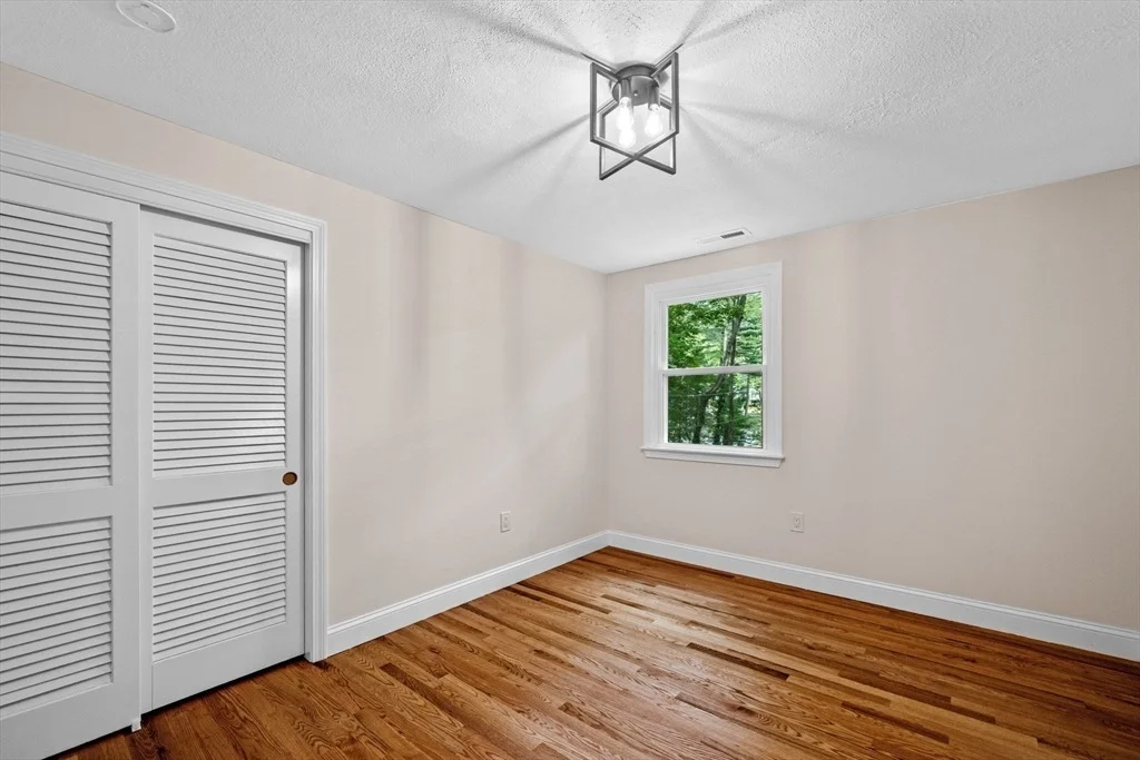 Photo of 44 Longbow Rd