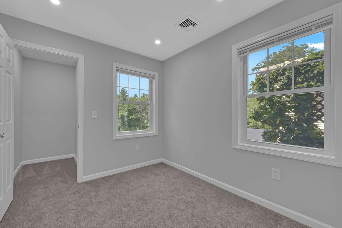 Photo of 14 Hillside Rd
