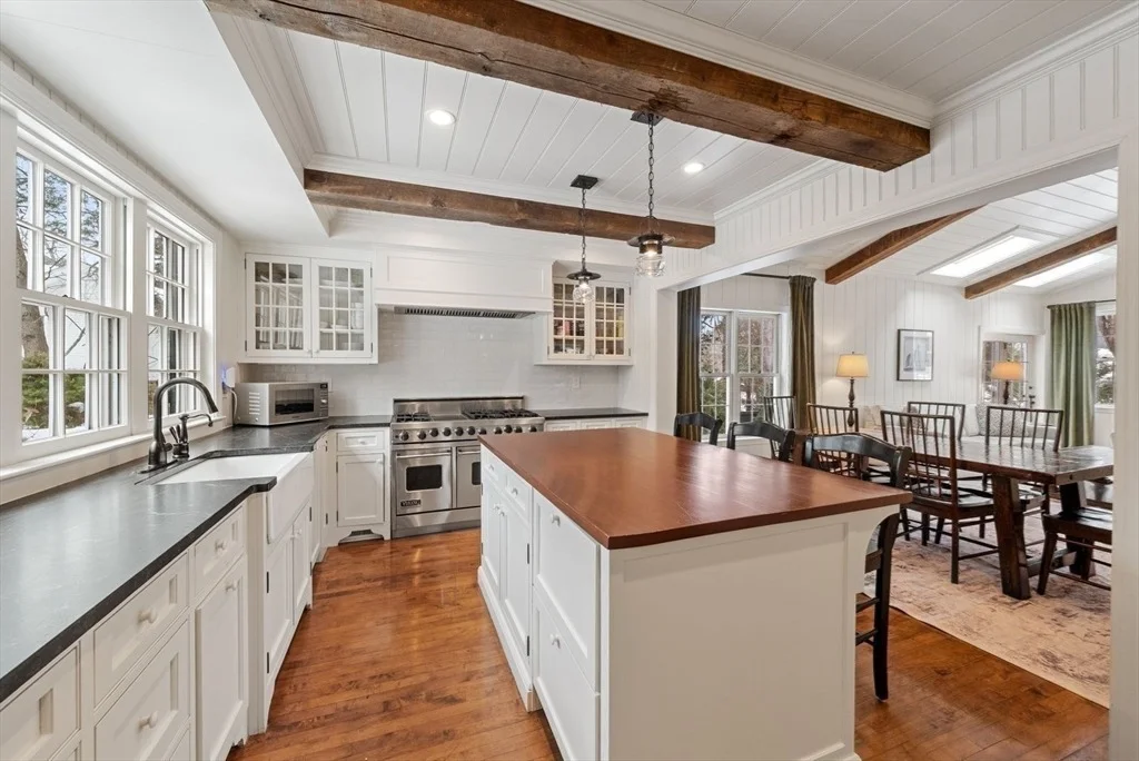Photo of 25 Longmeadow Road