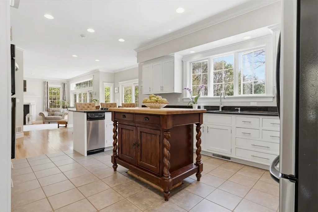 Photo of 1 Colonial Drive